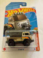 Hotwheels ‘57 Jeep FC HW Hot Trucks