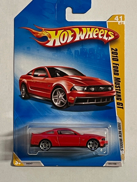 HOTWHEELS 2010 FORD MUSTANG GT RED
