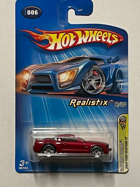 HOTWHEELS 2005 FORD MUSTANG GT RED